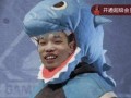 鲨鱼游戏解说和平精英_和平精英鲨鱼遇到科技哥